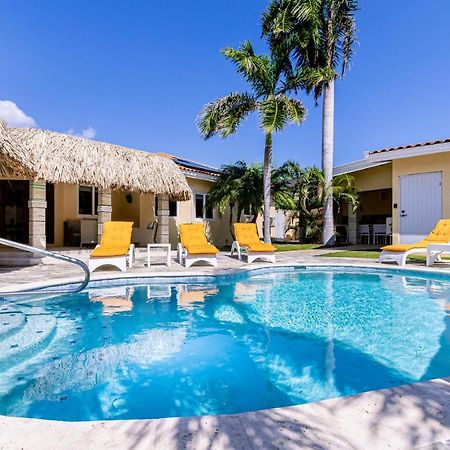 Ruby 15 Villa Palm Beach Exterior foto