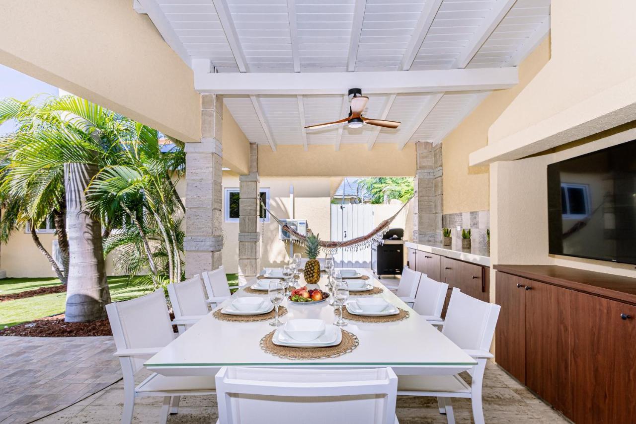Ruby 15 Villa Palm Beach Exterior foto