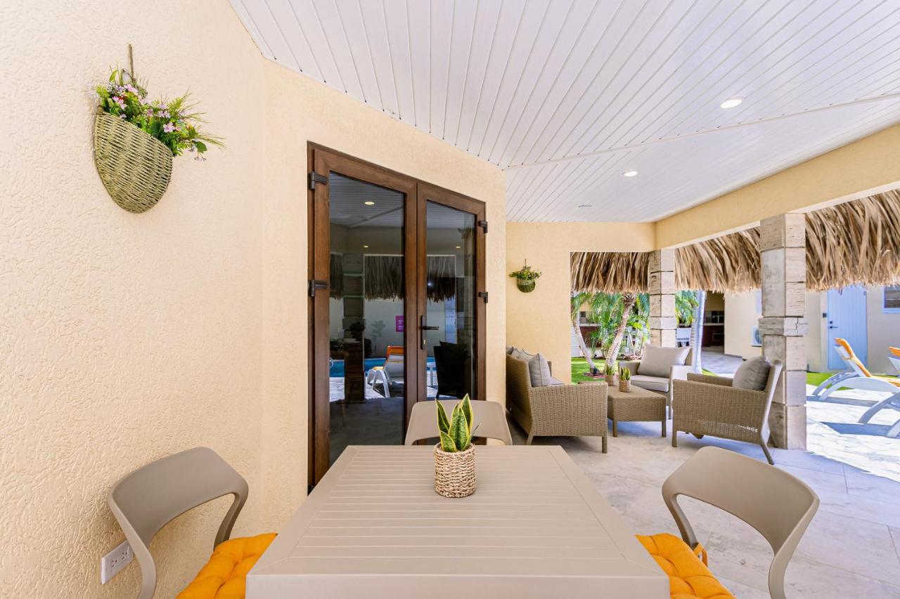 Ruby 15 Villa Palm Beach Exterior foto