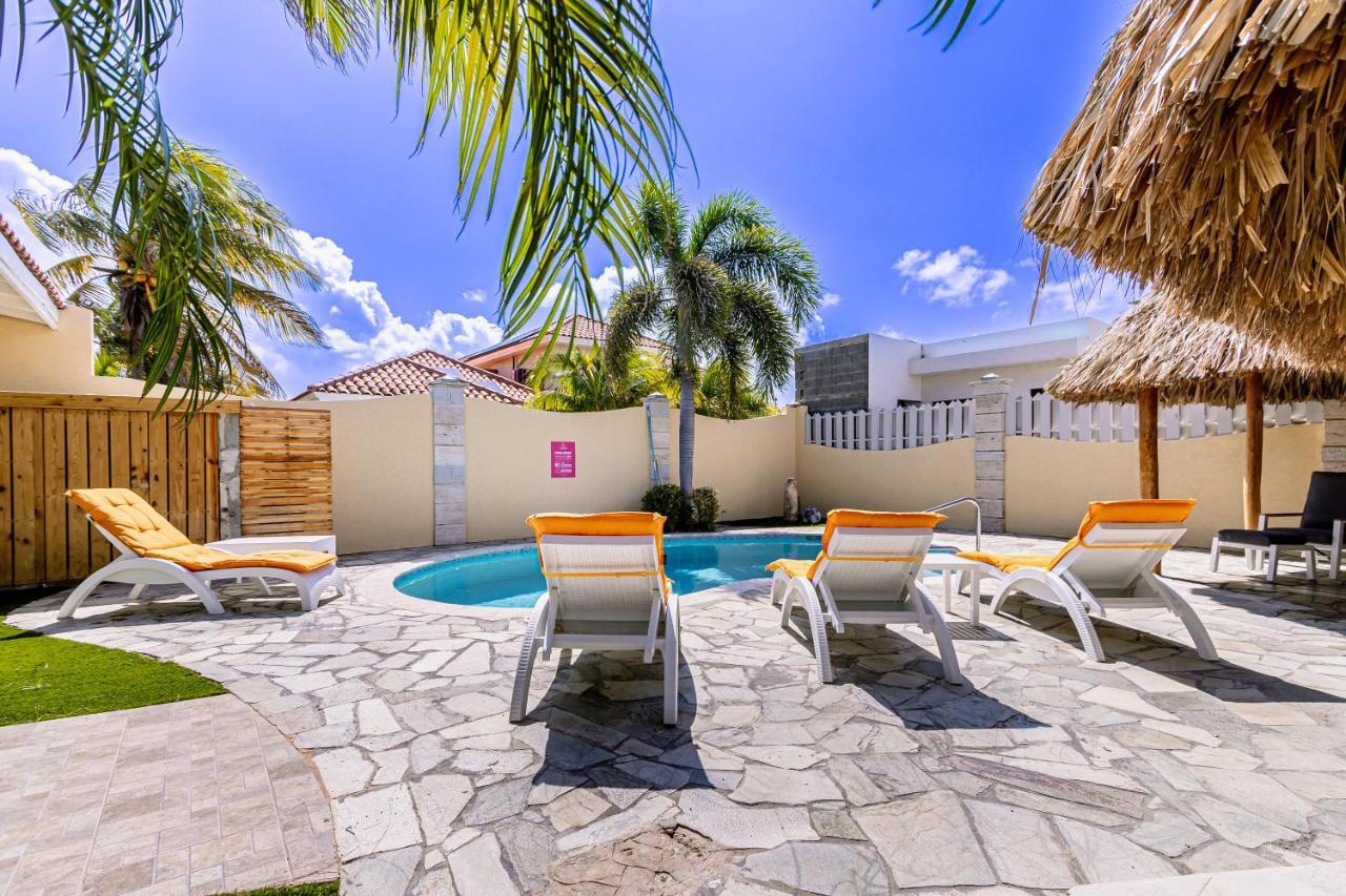Ruby 15 Villa Palm Beach Exterior foto