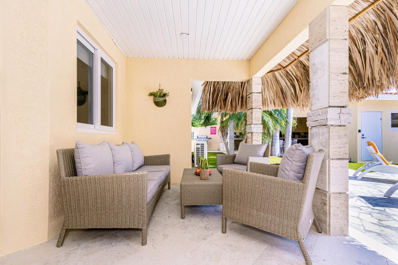 Ruby 15 Villa Palm Beach Exterior foto