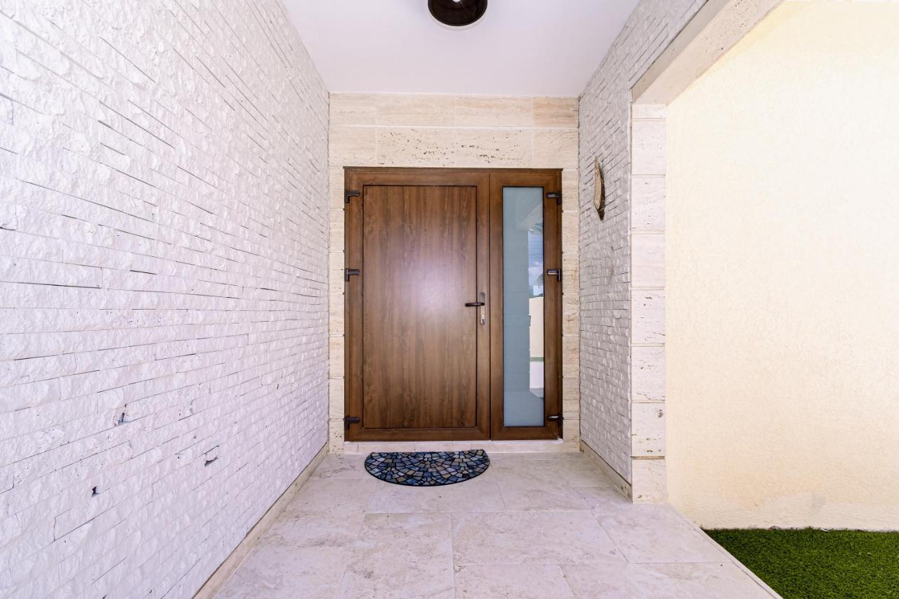 Ruby 15 Villa Palm Beach Exterior foto